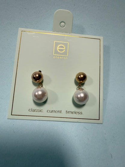 CLASSIC BALL DROP STUD EARRINGS