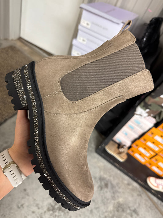 BROWN SPARKLE BOOT