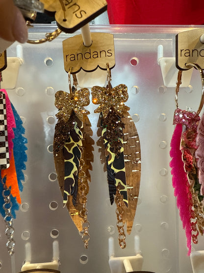 Feather detailed earrings