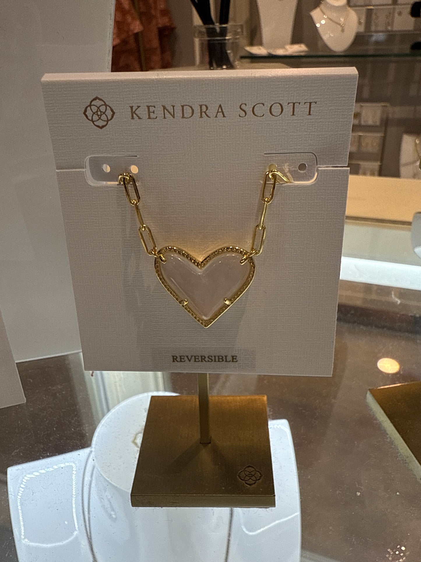 ARI STATEMENT NECKLACE