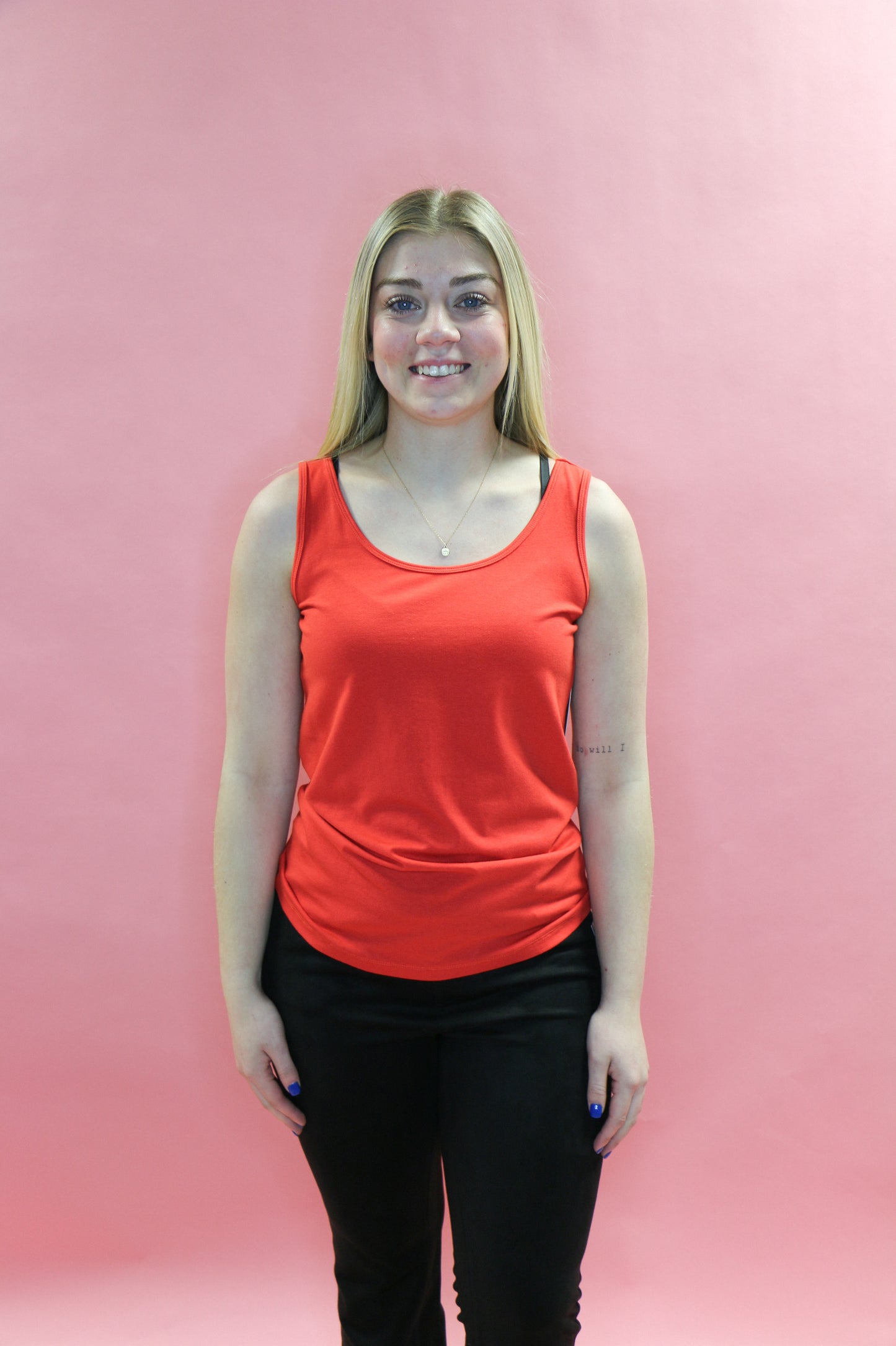 RED DBL SCOOP NK TANK