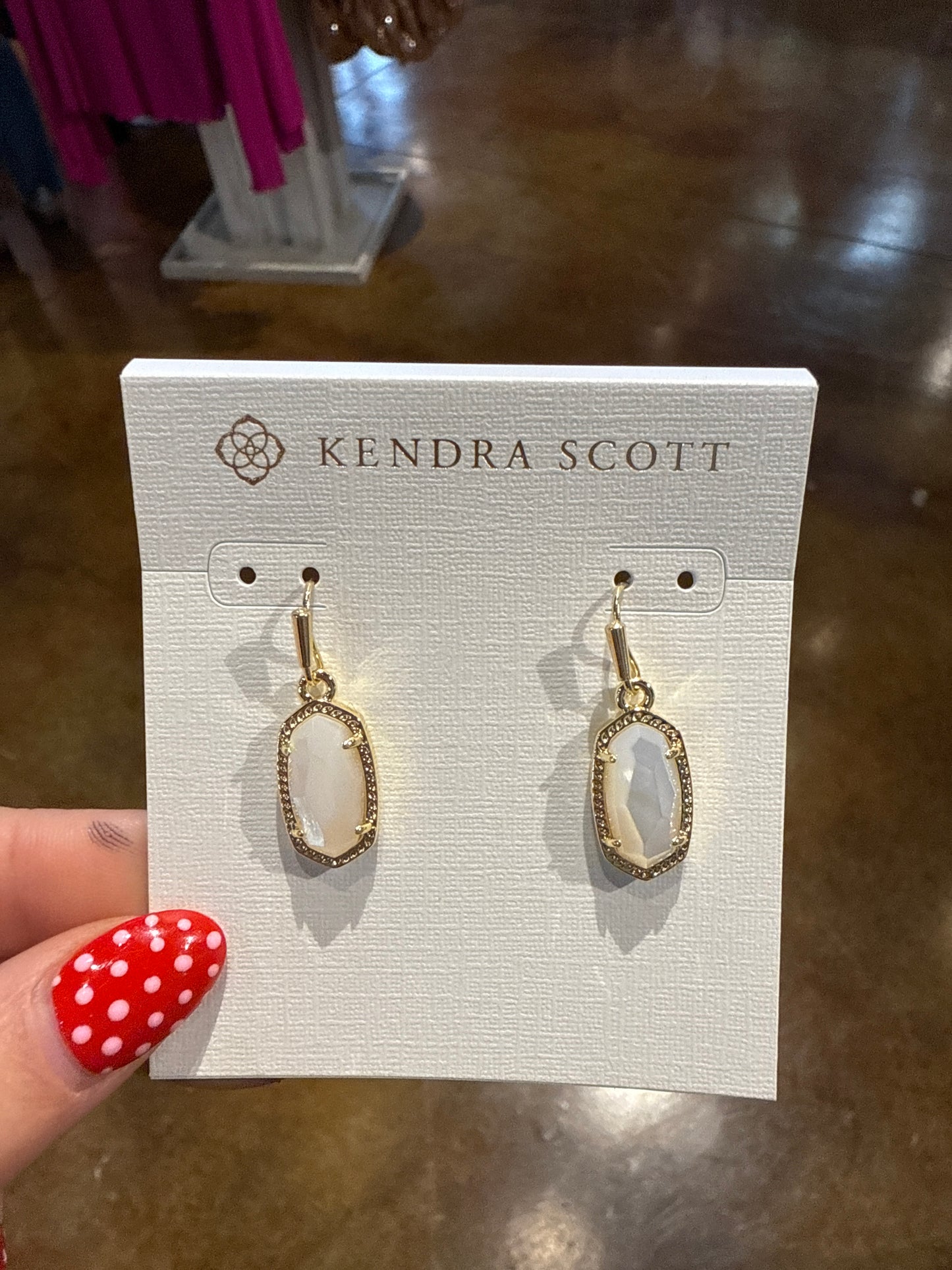 LEE GOLD EARRING