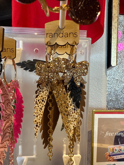 Feather detailed earrings