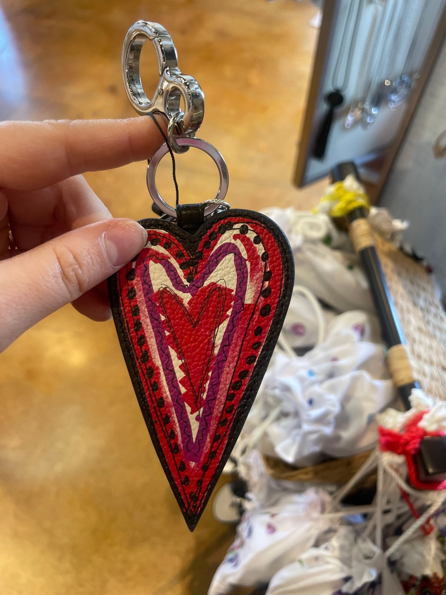 SCRIBBLE HEART HANDBAG FOB