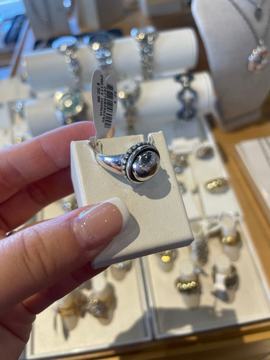 PRETTY TOUGH BLOD STUD RING