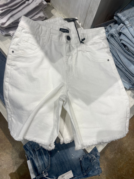 WHITE CITY SHORT W/FRAYED HEM