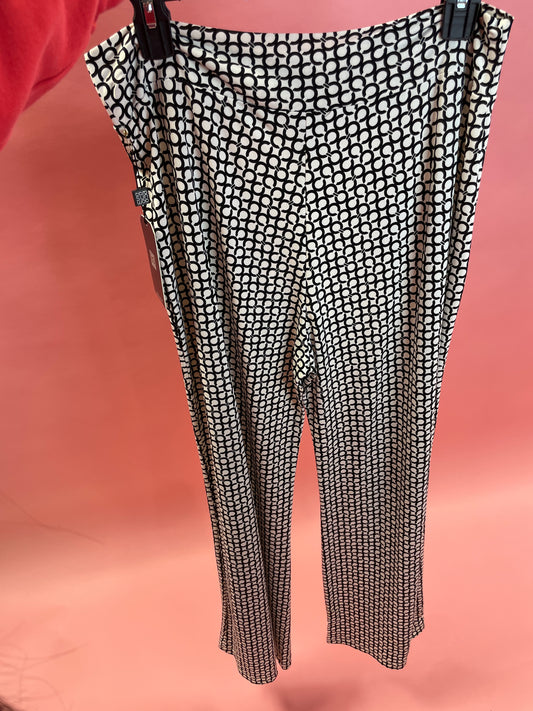 PULL ON PANT W/ CENTER SLIT