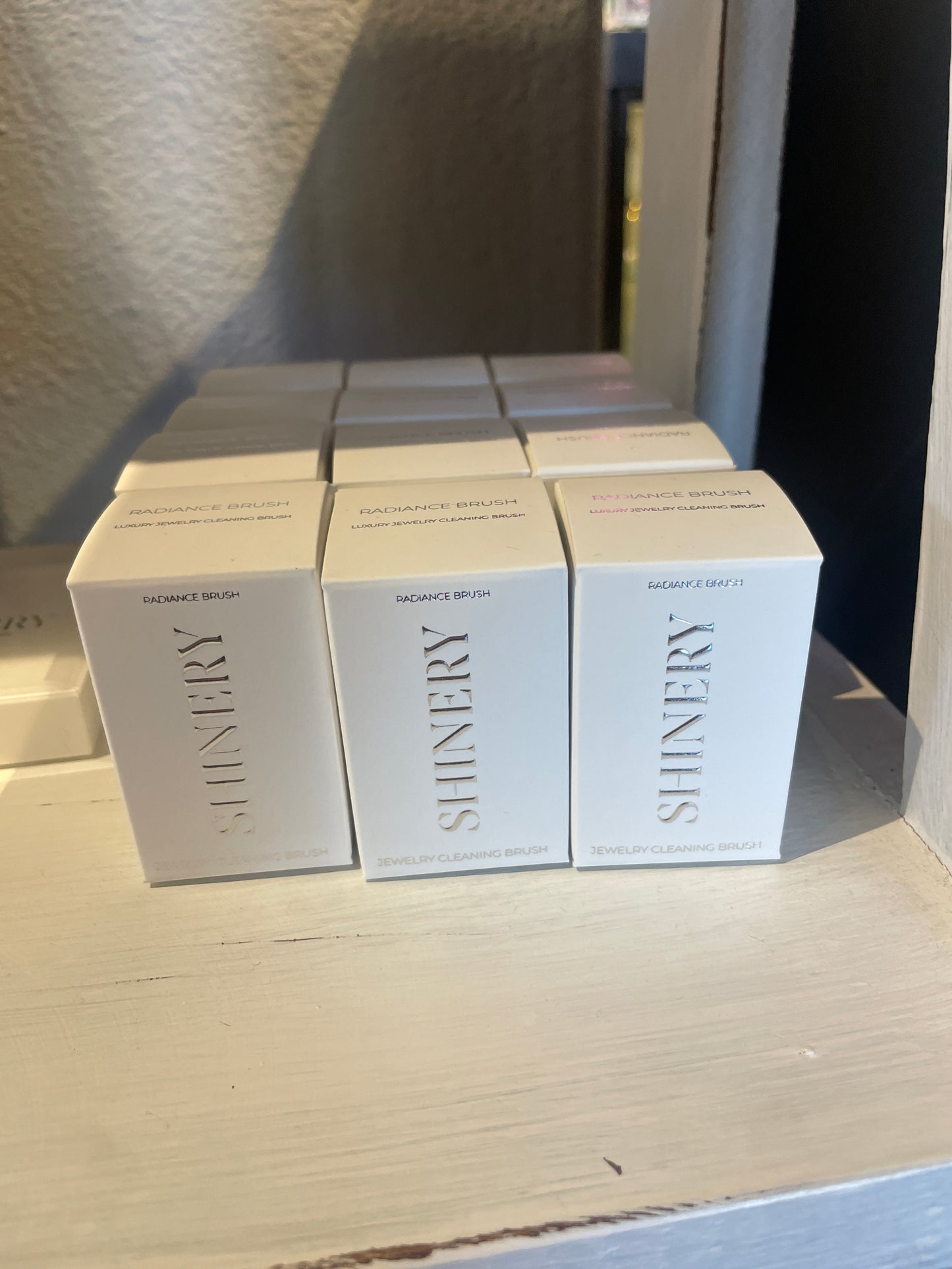 Radiance Jewelry Brush