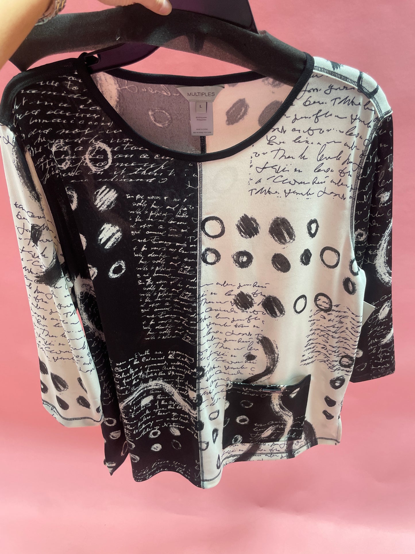 Black and white Scoop neck Top