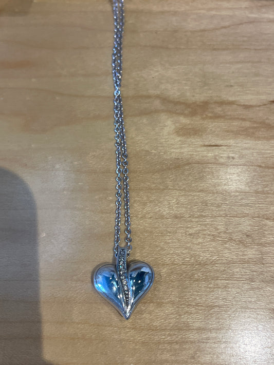 PRECIOUS HEART PETITE NCK