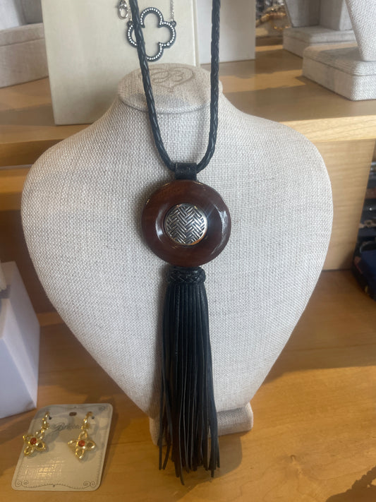NEEMA LONG TASSEL NECKLACE
