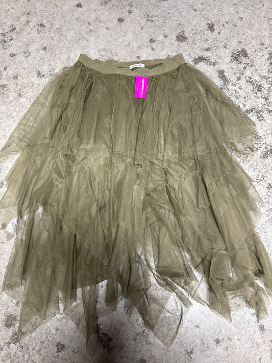 Lined tiered mesh skirt