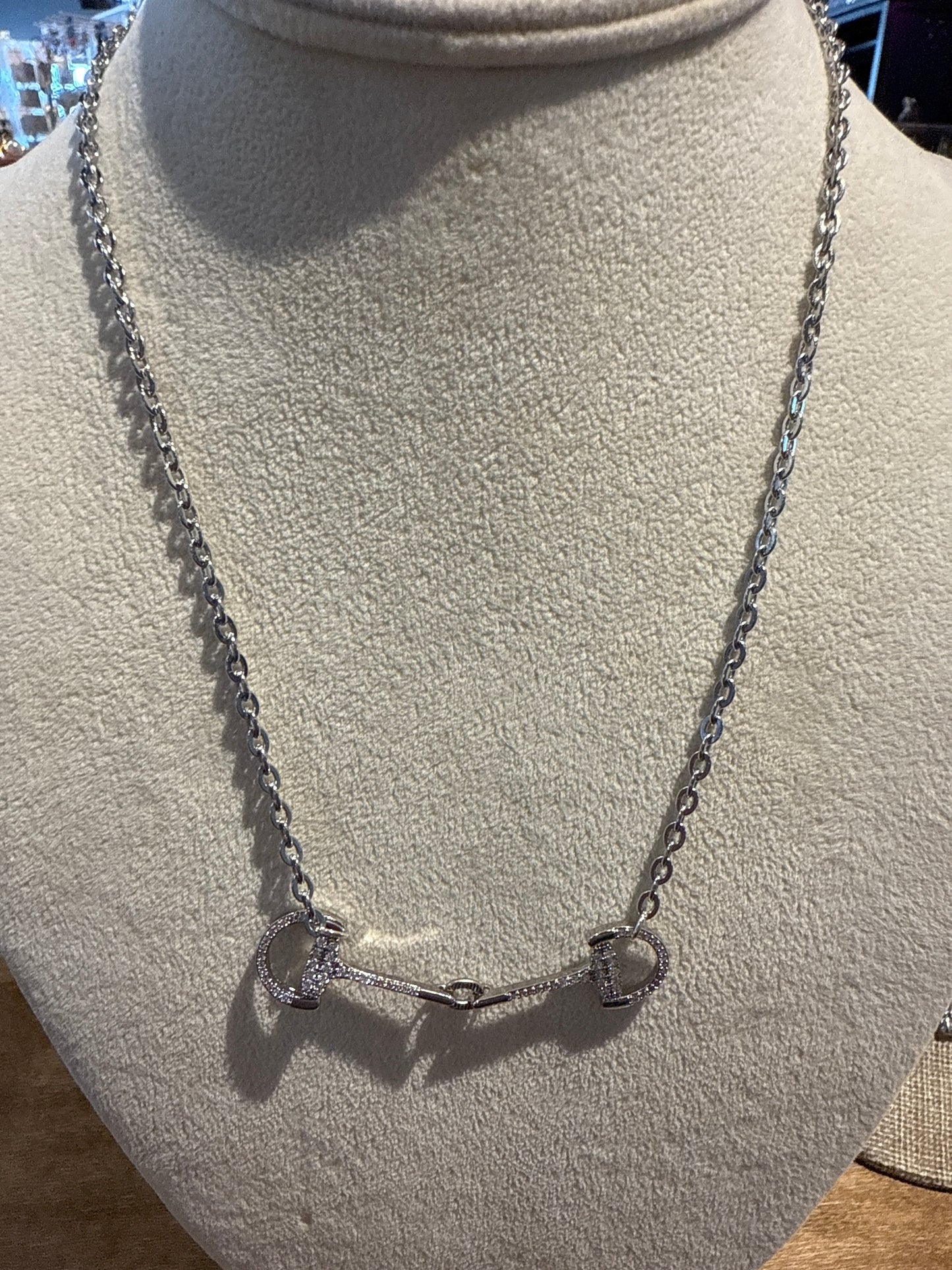 SILVER DIAMOND SNAFFLE NECKLACE