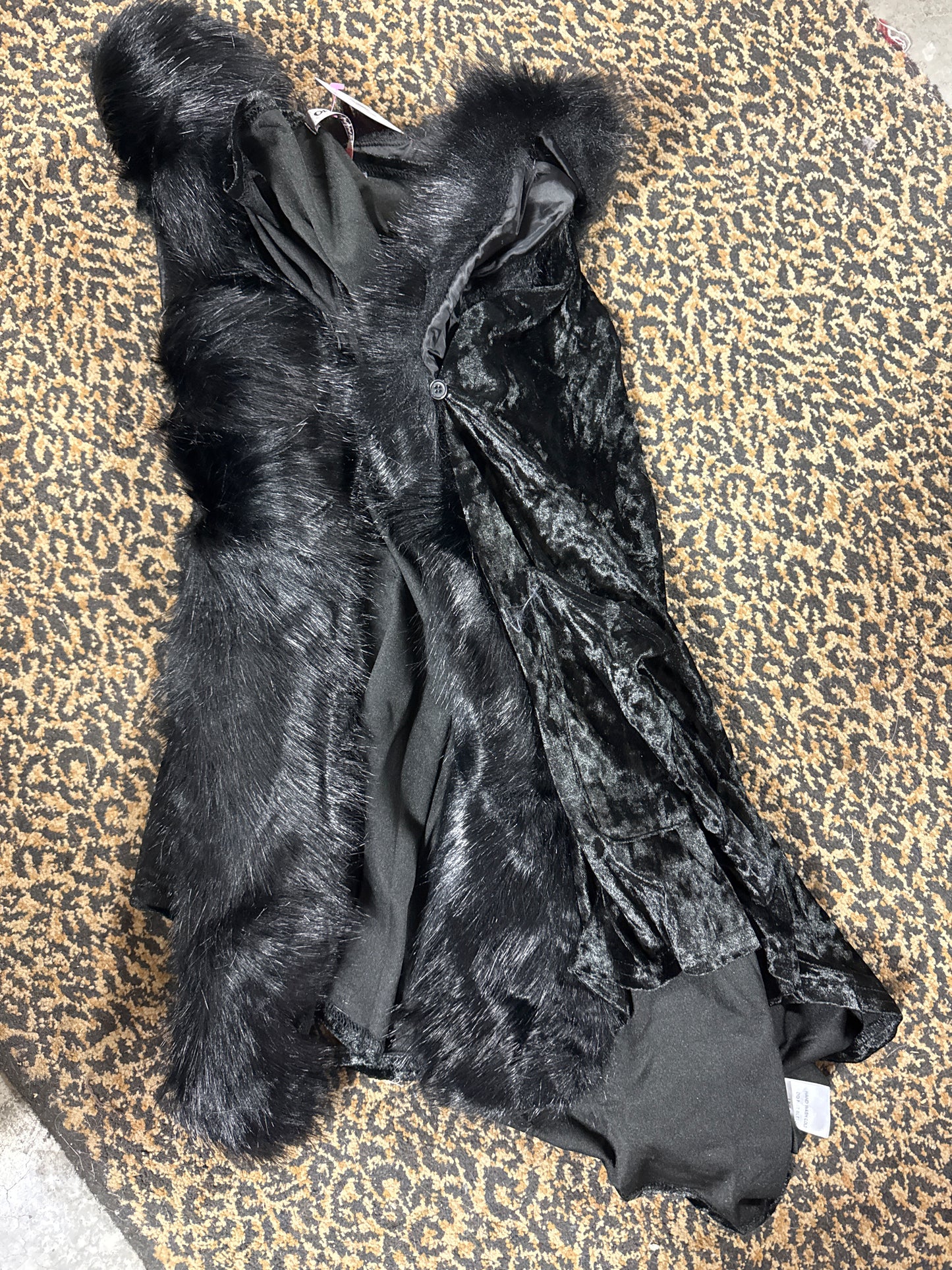 Velvet vest w/ faux fur collar