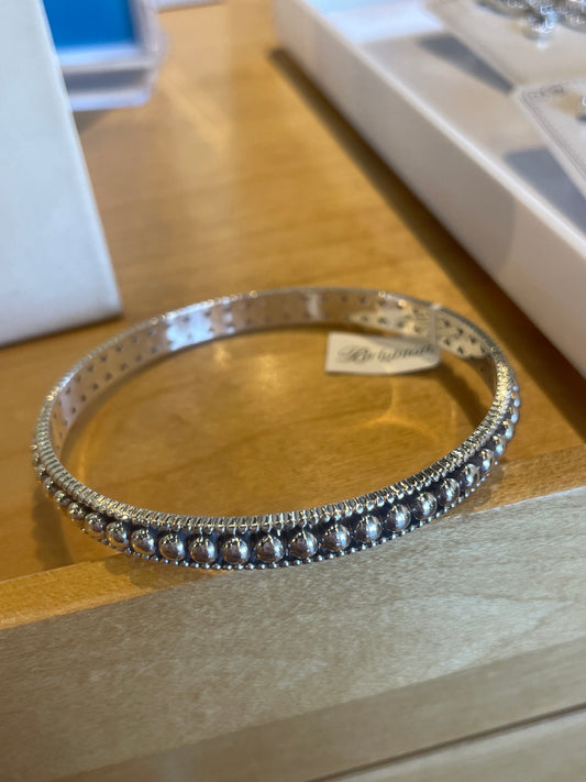 PRETTY TOUGH PIERCED SLIM BANGLE