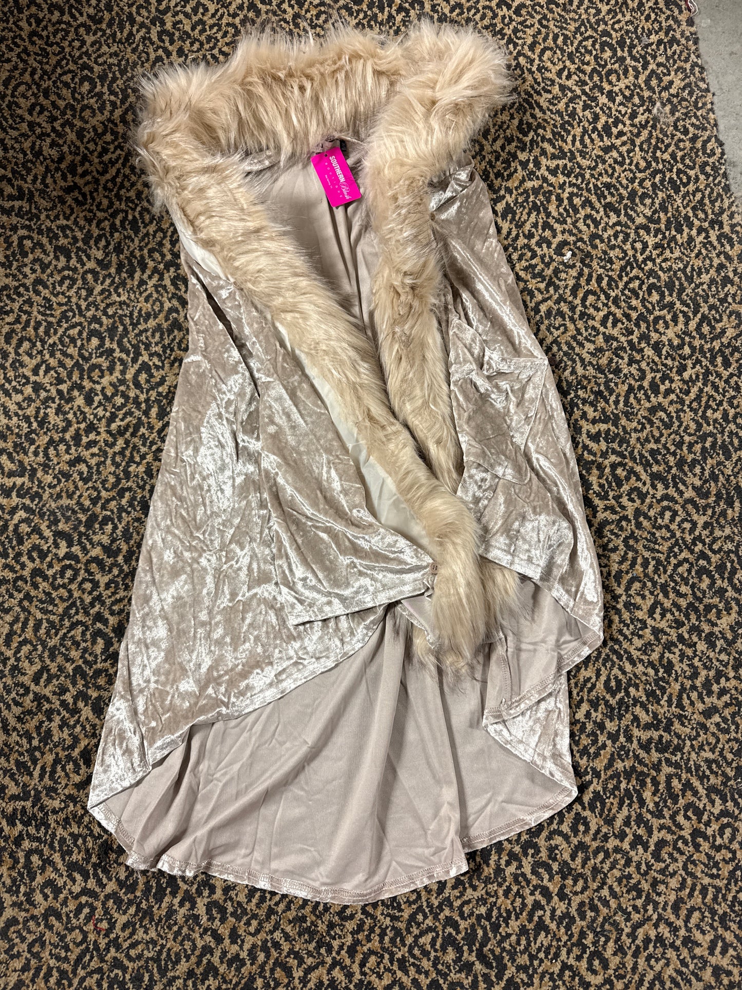 Velvet vest w/ faux fur collar