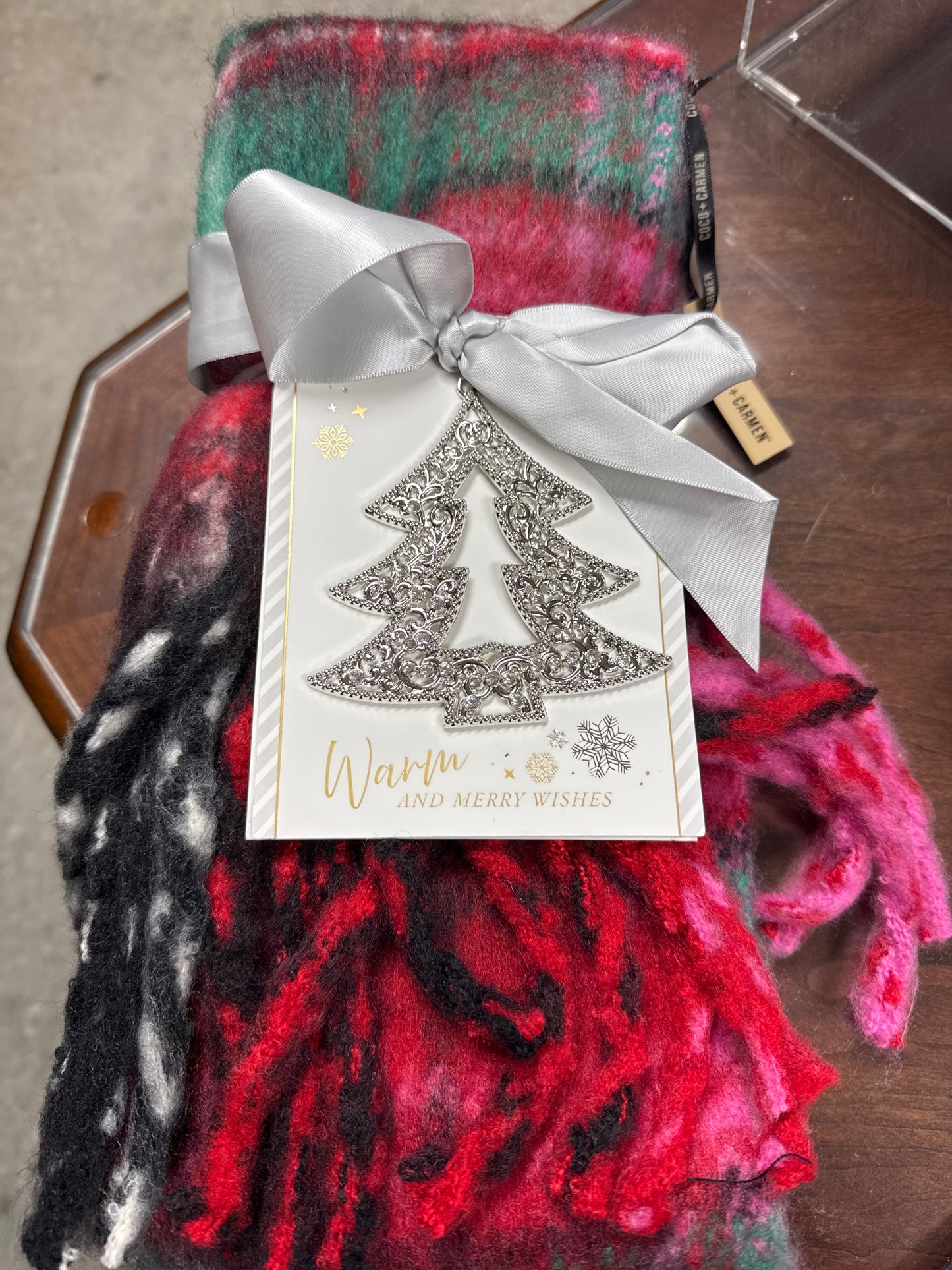 Scarf + Ornament set+ Tree