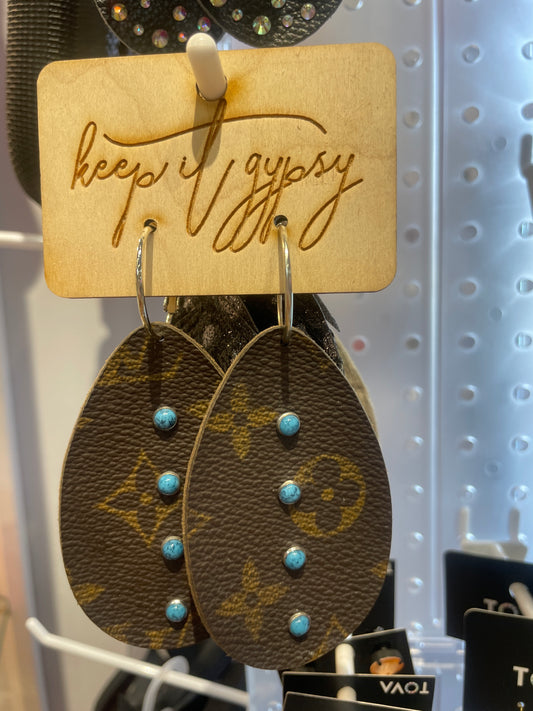 LAREGE LV EARRING