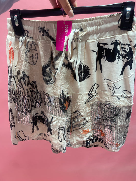 beige pattern shorts