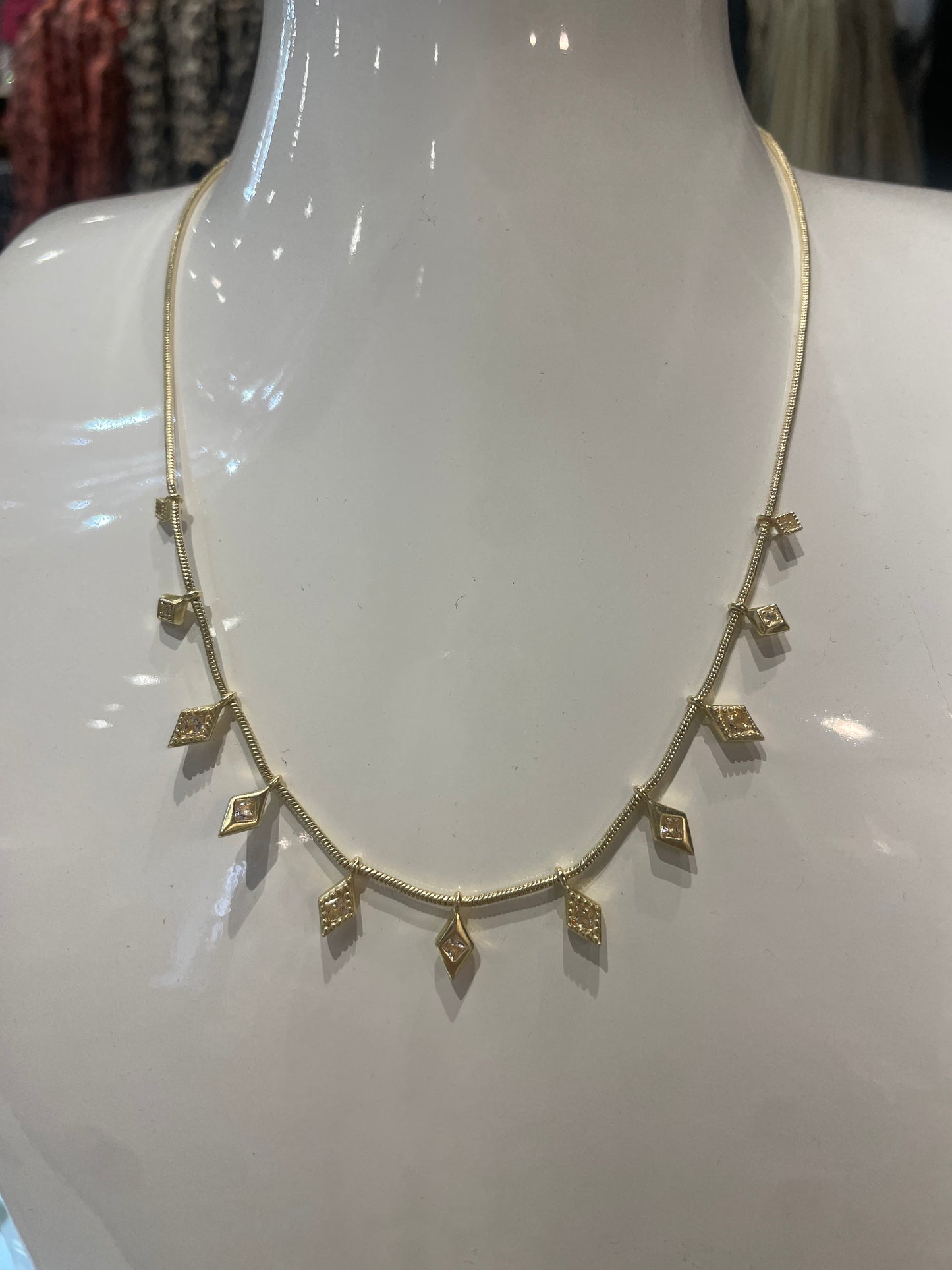 Kinsley Necklace Gold White