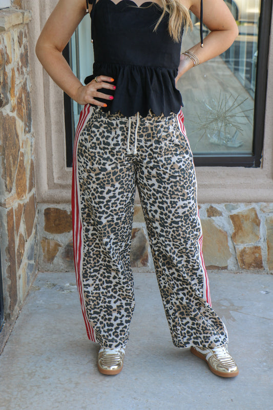 leopard print side contrast and tucking pants