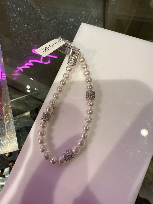 Meridian petite pearl bracelet