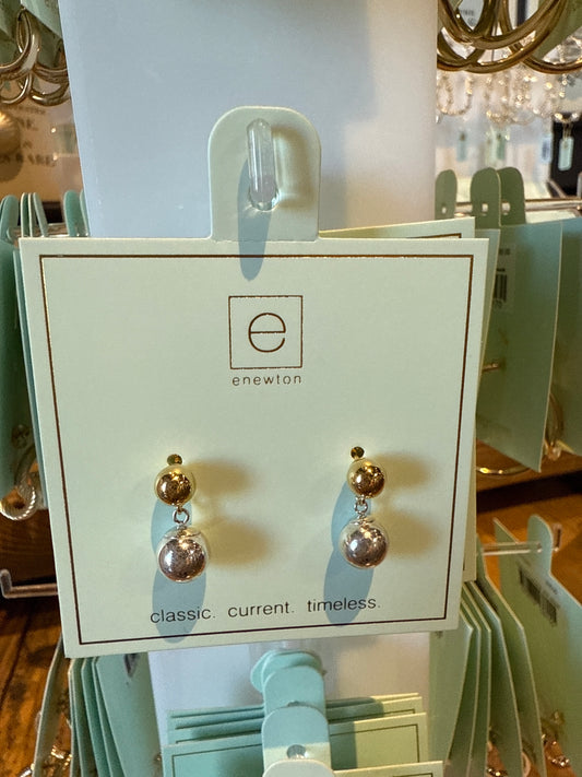 Classic mixed metal drop earrings