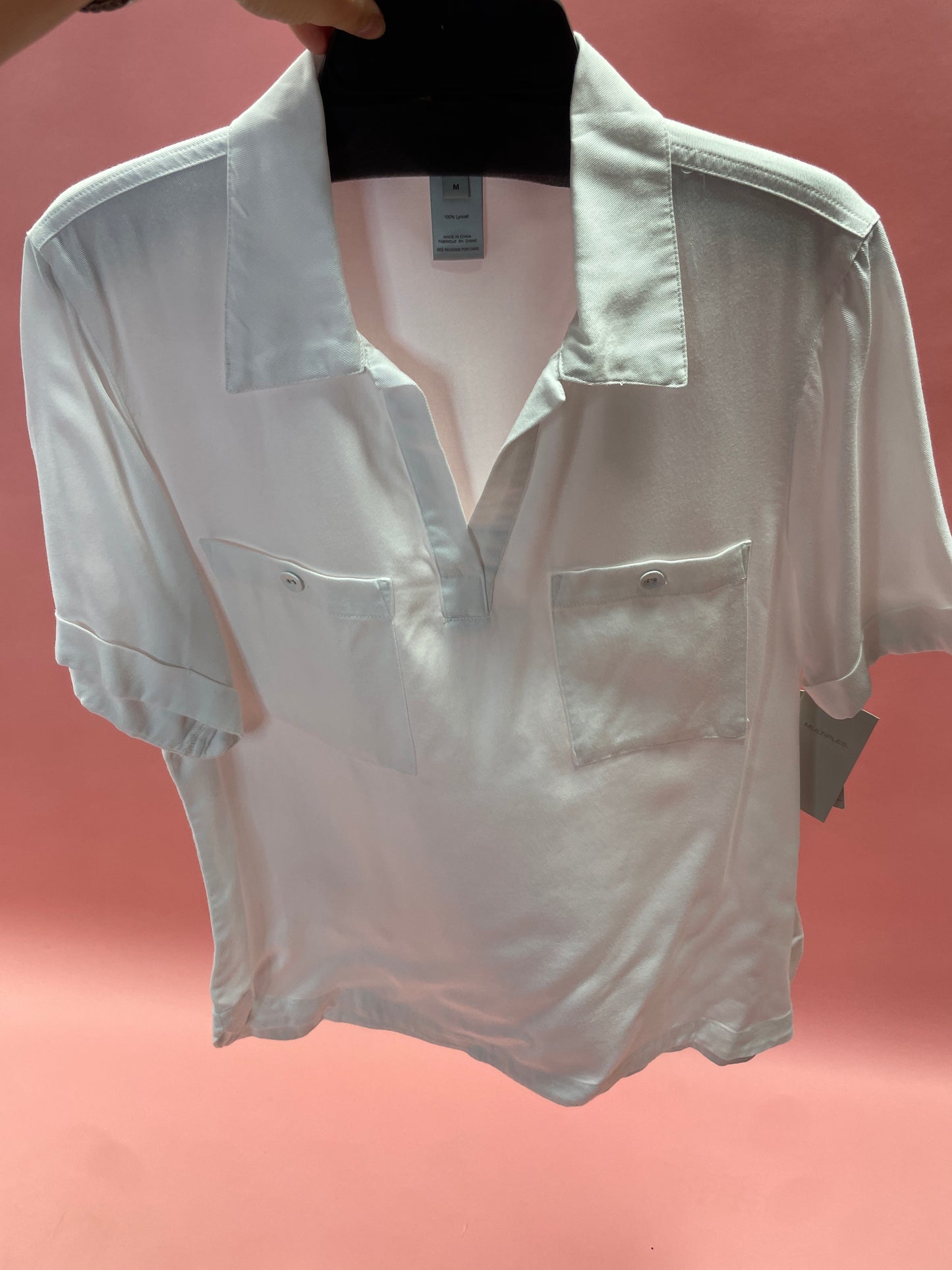 ROLL CUFF WHITE COLLAR TOP