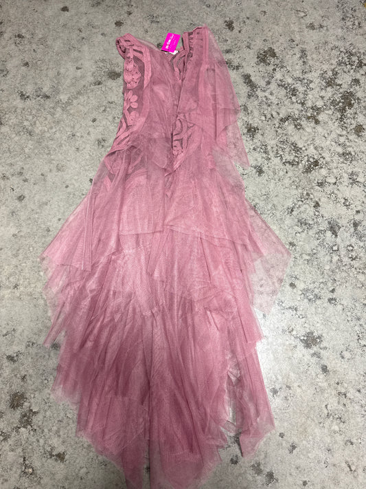 Dusty rose mesh crochet tulle vest