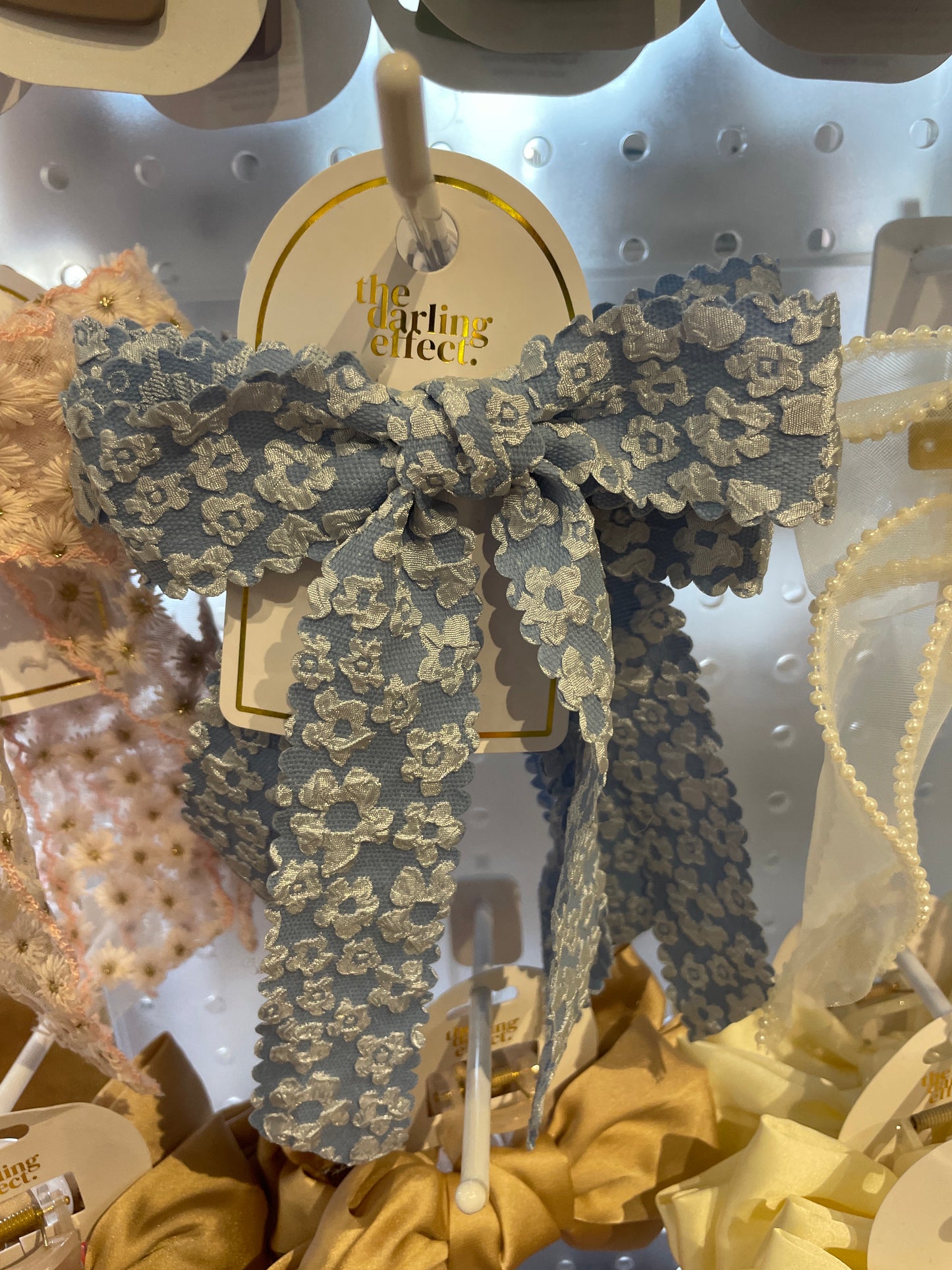 FLOWER SCALLOP HAIR BOW