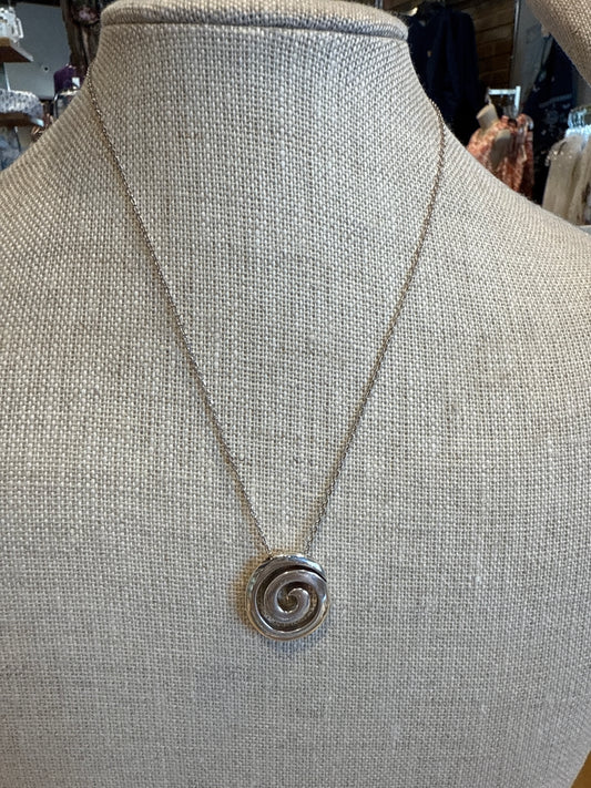 Vertigo silver necklace