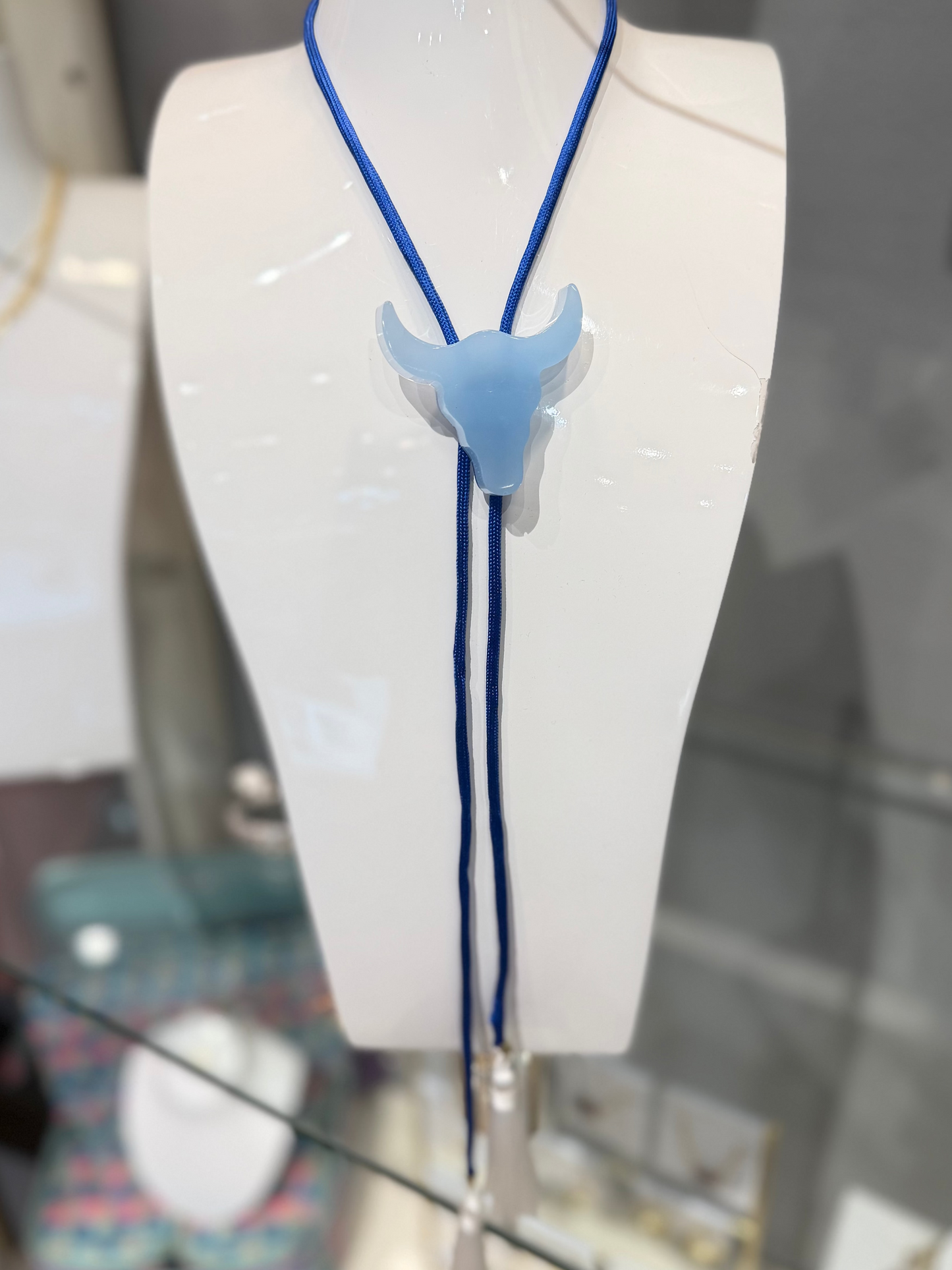 STEER HAD NECKLACE