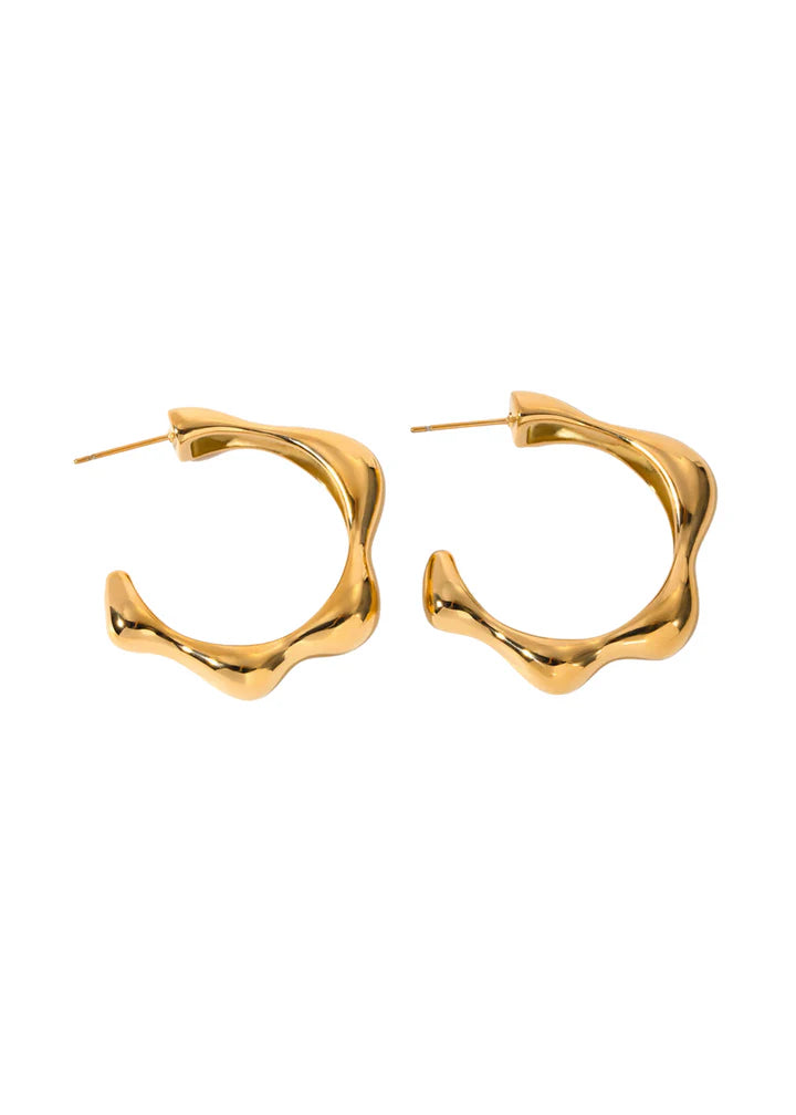 GOLDIE HOOPS