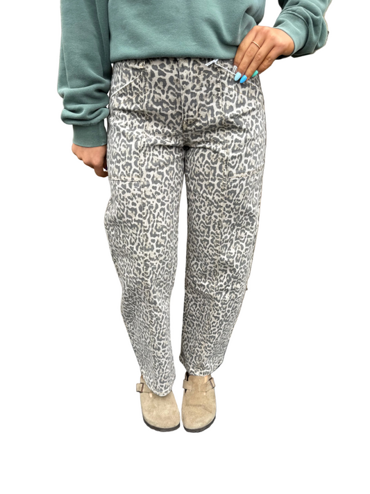 Leopard barrel jean