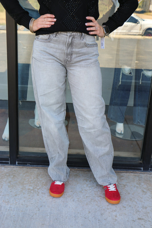 BAGGY GREY JEANS