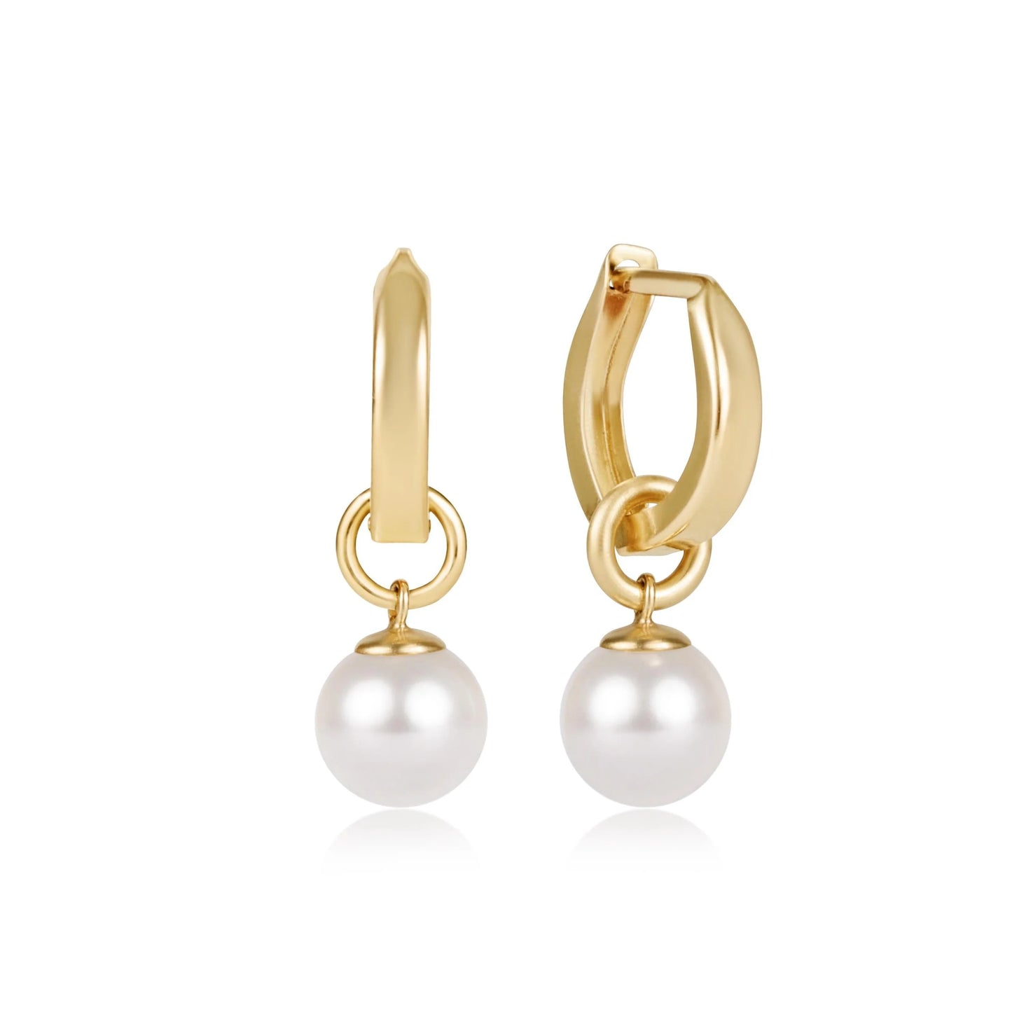 HUGGIE GOLD 0.5" HOOP - CLASSIC PEARL 8MM CHARM
