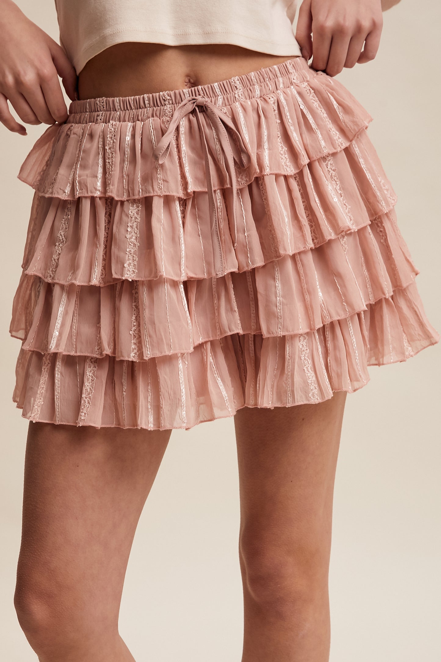 PINK LACE TIER RUFFLE SHORTS