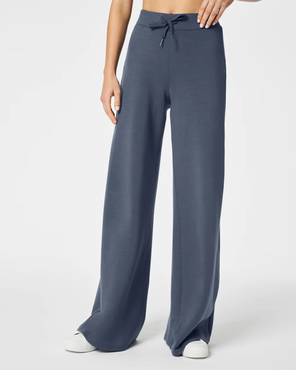 Air Essentials Wide Leg Pant