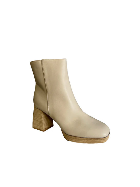 SHAKIRA - BEIGE Boot