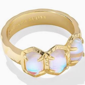 Daphne Band Ring