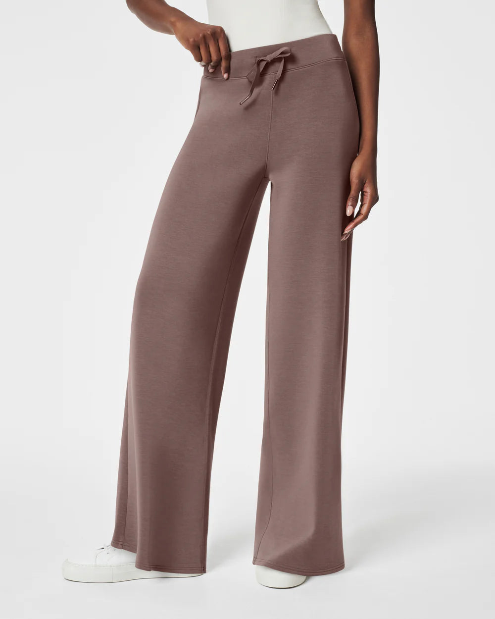 Air Essentials Wide Leg Pant